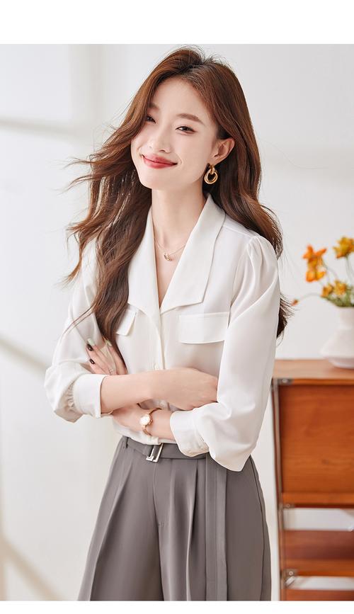 2025新款女装衬衣有哪些流行元素？-图2