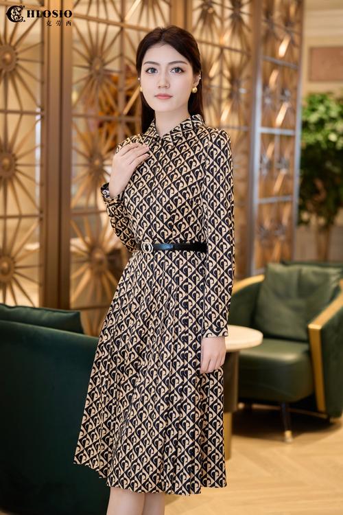 爱情最美丽,是女装品牌还是爱情感悟?-图2 爱情最美丽,是女装品牌还是爱情感悟?-图2