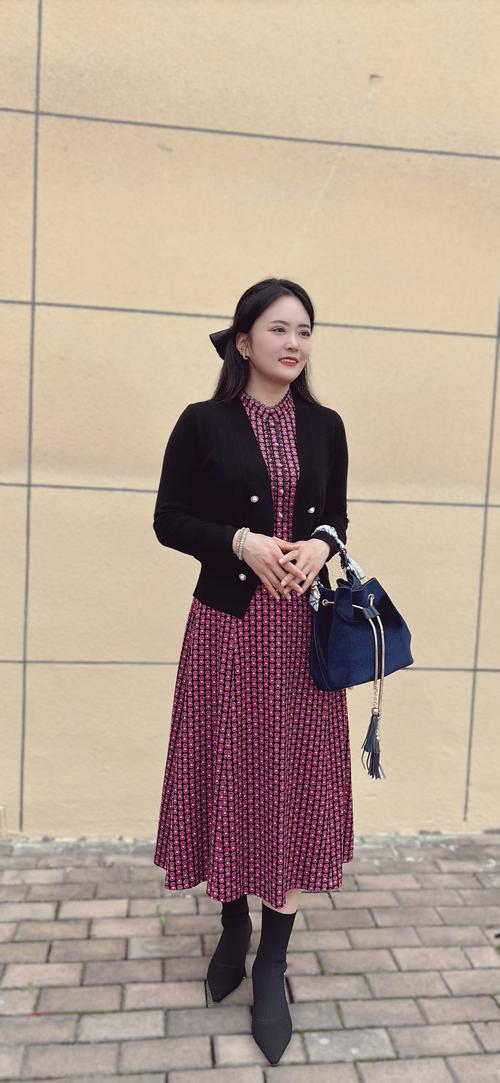 正式场合为何穿女装？-图3