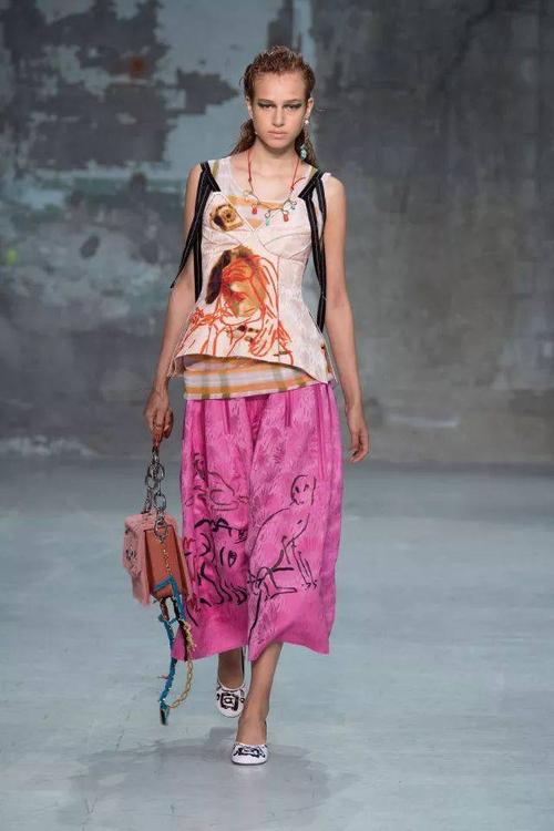 波普风格女装如何设计表现？-图2