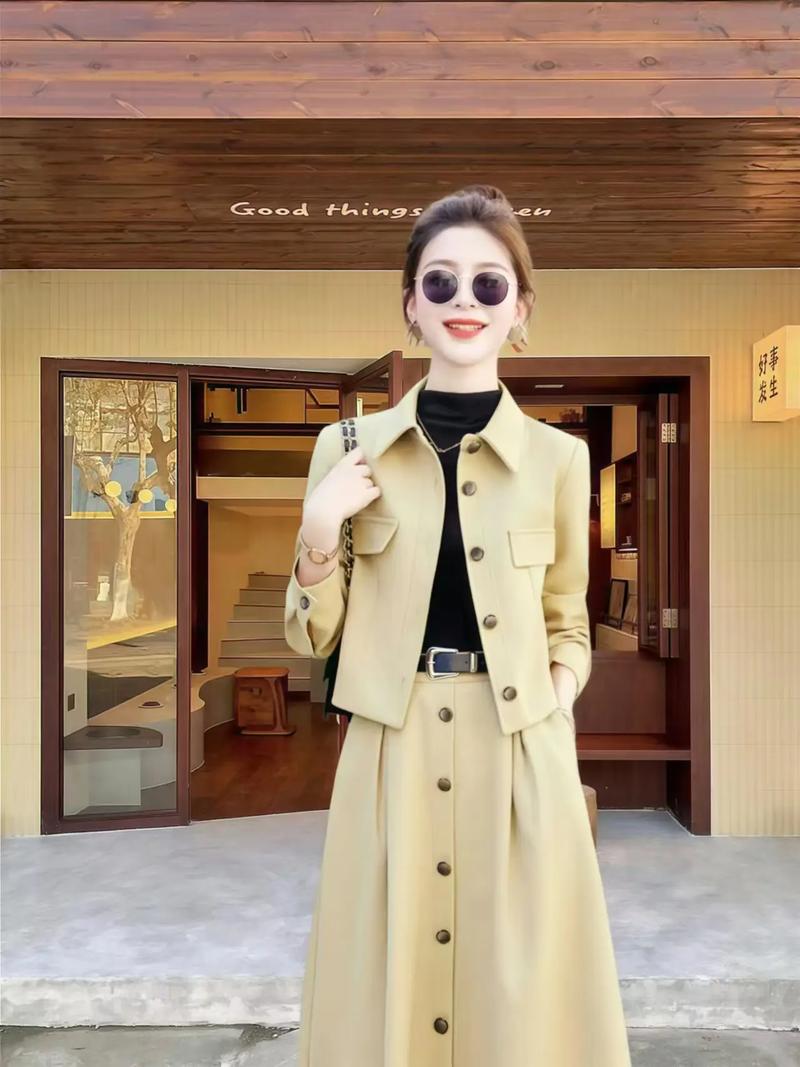 秋款女装外套新款图片有哪些款式？-图1