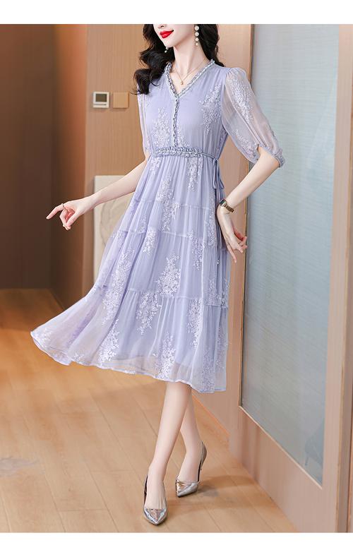 如何挑选真正优雅的女装淑女品牌？-图1