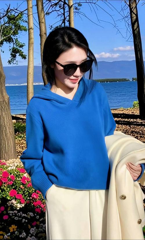 腚蓝色女装今年还流行吗？-图2