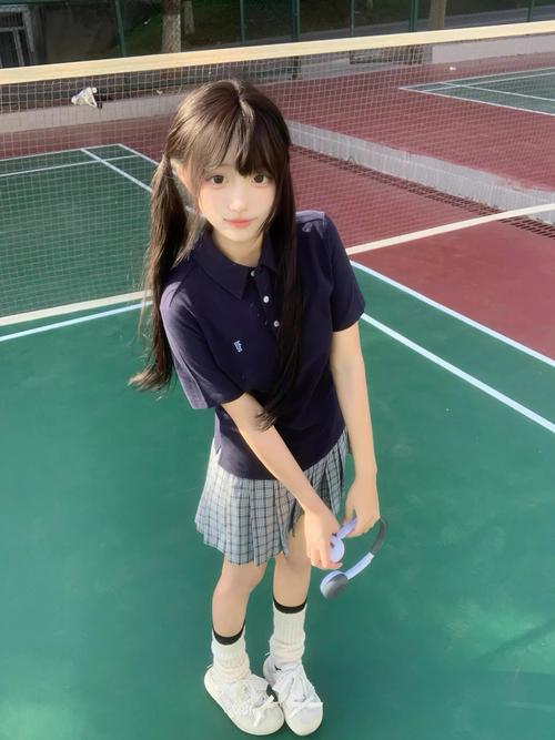 今年流行女装学生款，有哪些必入手单品？-图3