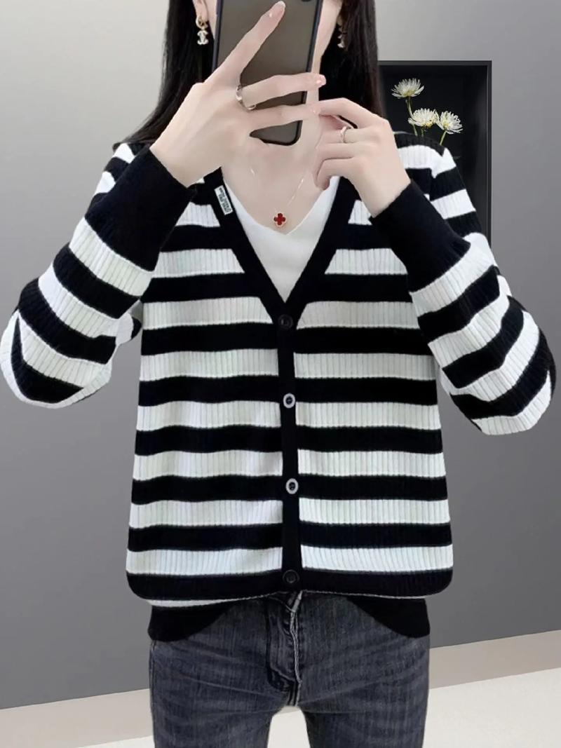 韩版毛衣怎么搭才好看？-图1