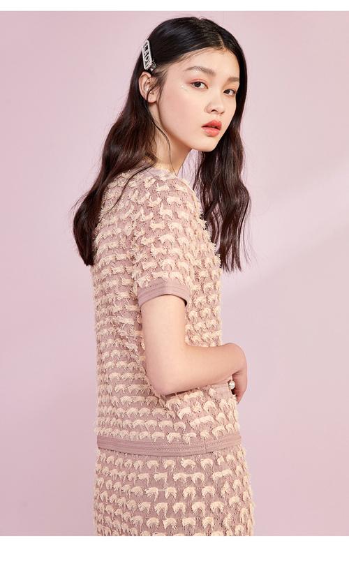 太平鸟女装毛呢连衣裙怎么样？-图3