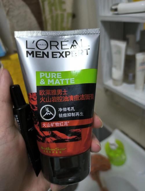 欧莱雅男士洗面奶能祛痘吗？-图2