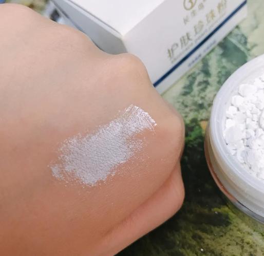 珍珠粉擦脸能祛痘吗？-图1