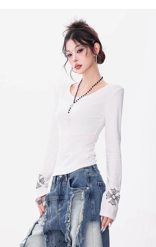 白色长袖女装T恤图片有哪些款式？-图3