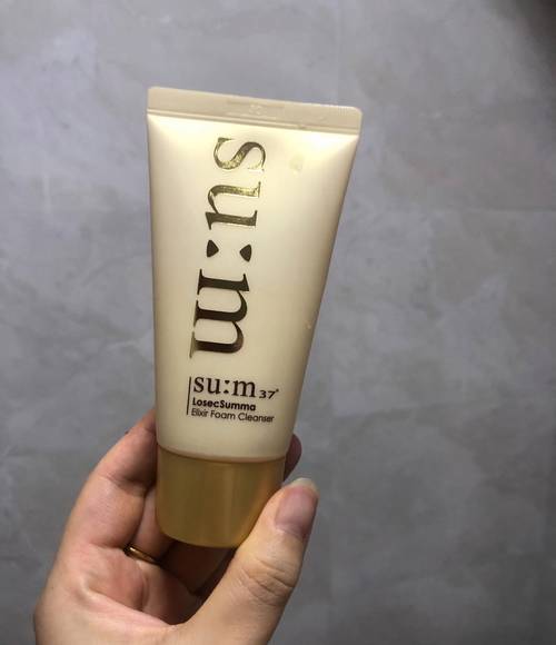 中学生护肤适合哪些产品？-图2