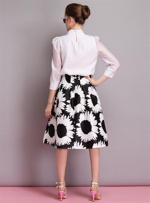 变活扣女装是品牌吗？-图2