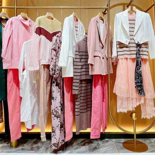 春装女装店主选哪些款式?-图1 春装女装店主选哪些款式?-图1