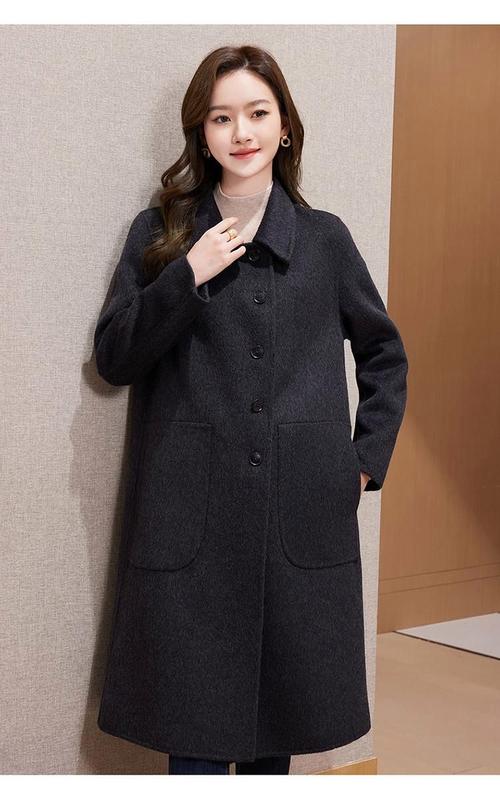 2025新款女装大衣有哪些流行元素？-图1