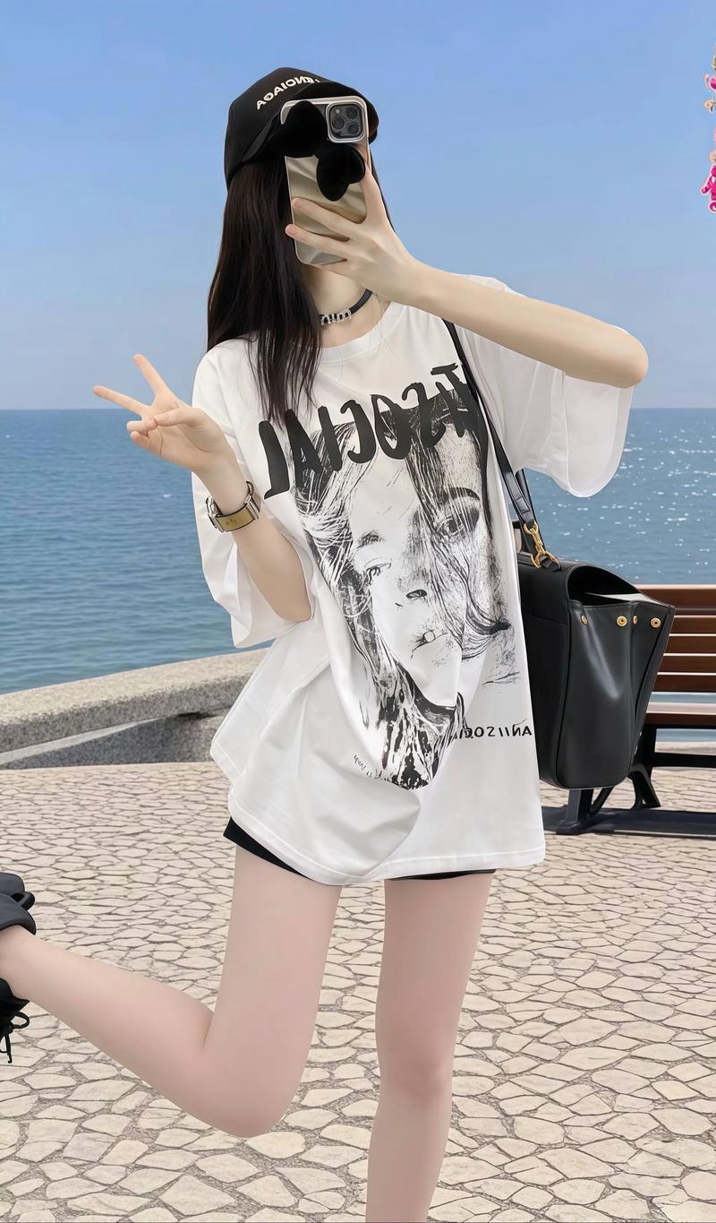 白色上衣夏天怎么搭才好看?-图2 白色上衣夏天怎么搭才好看?-图2