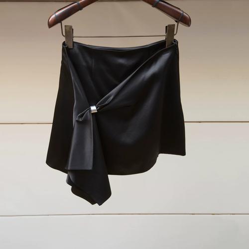 卓雅女装2025冬款有何新亮点？-图1