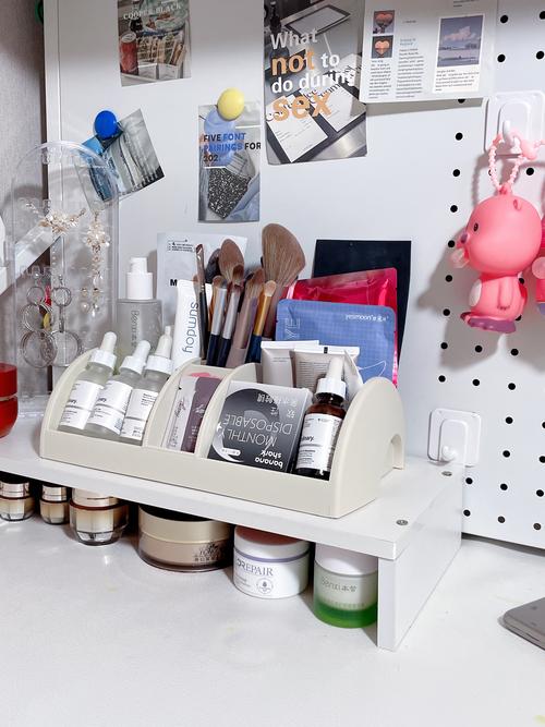 陈乔恩梳妆台护肤品都有哪些宝藏?-图3 陈乔恩梳妆台护肤品都有哪些宝藏?-图3