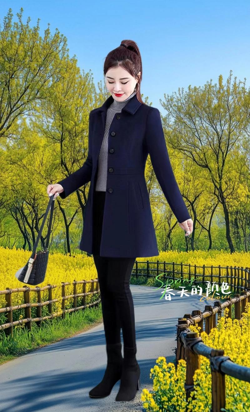 女装毛呢衣服搭配图片-图1