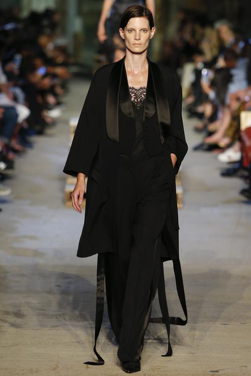 纪梵希女装秋冬款有哪些新款？-图1