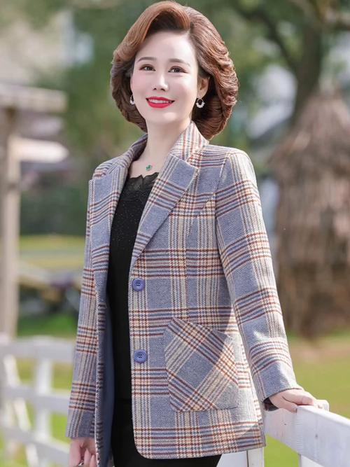 中年女装如何穿出时尚感？-图1