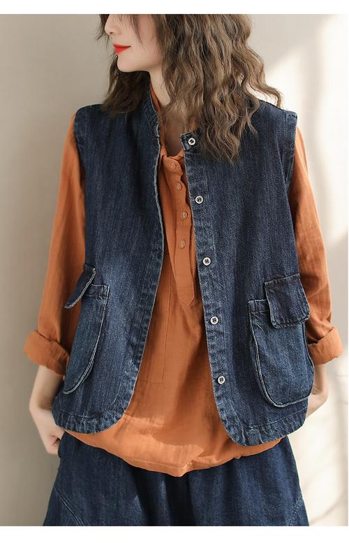 女装背心外套户外牛仔怎么选?-图2 女装背心外套户外牛仔怎么选?-图2