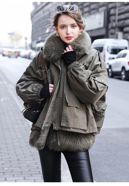 皮草外套女装搭配图片-图3 皮草外套女装搭配图片-图3