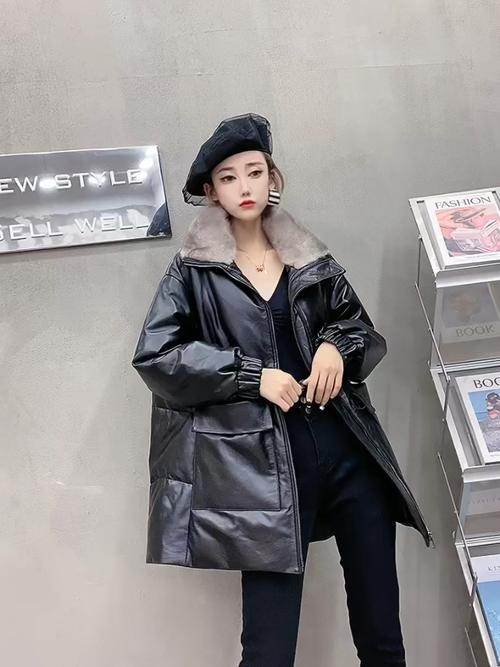 2025冬季女装街拍,如何穿出高级感?-图2 2025冬季女装街拍,如何穿出高级感?-图2