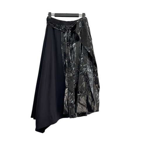 黑色时尚个性女装图片-图2 黑色时尚个性女装图片-图2