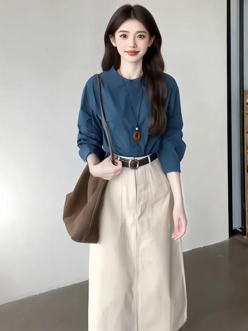 2025秋装新款女装,哪些设计会成爆款?-图3 2025秋装新款女装,哪些设计会成爆款?-图3