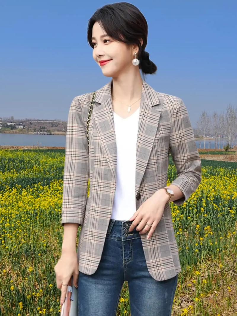 夏天西服女装怎么搭才好看？-图1