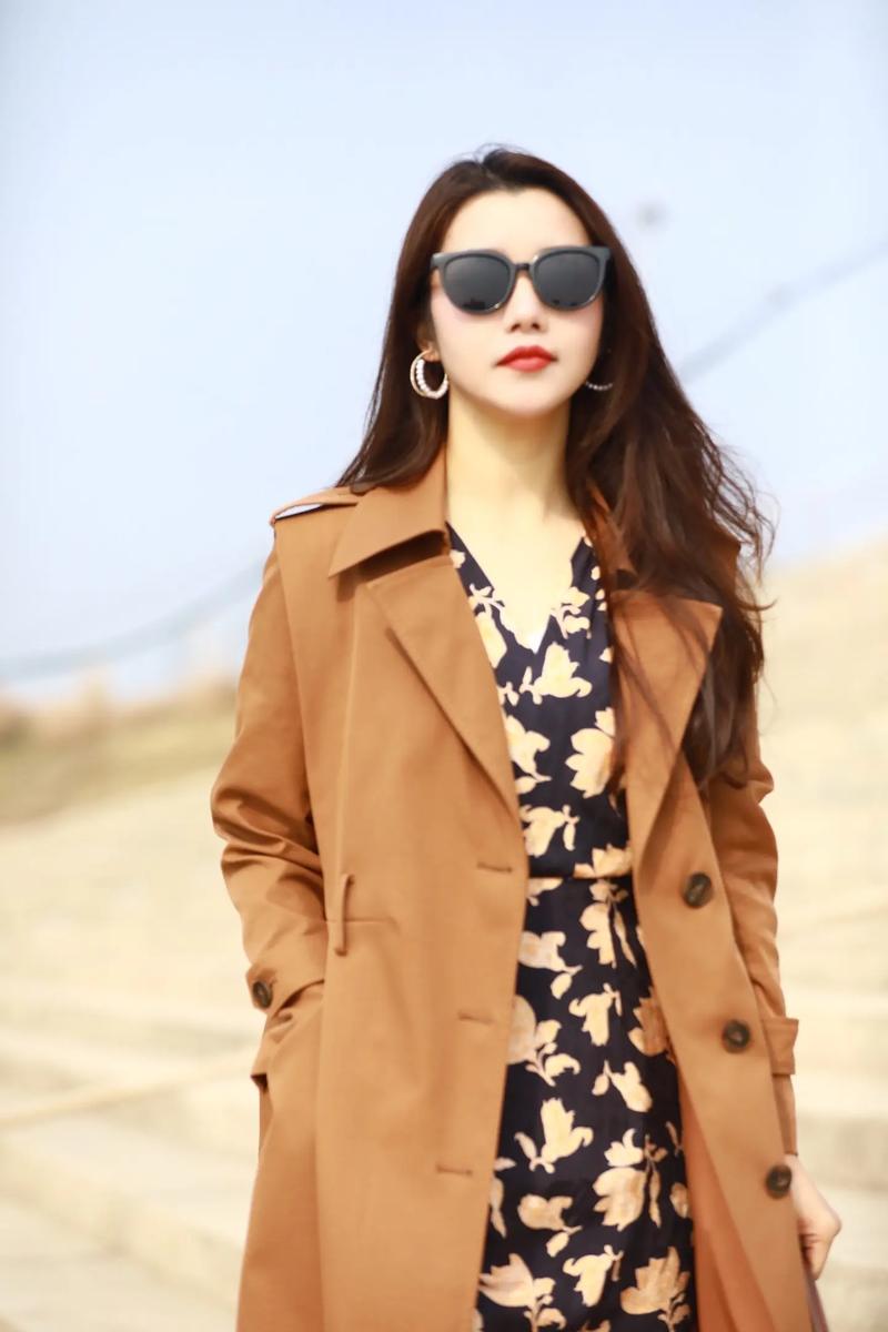 卡索女装2025新款有哪些亮点？-图1