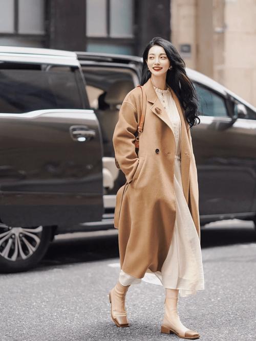 秋季复古女装怎么搭才出彩？-图2