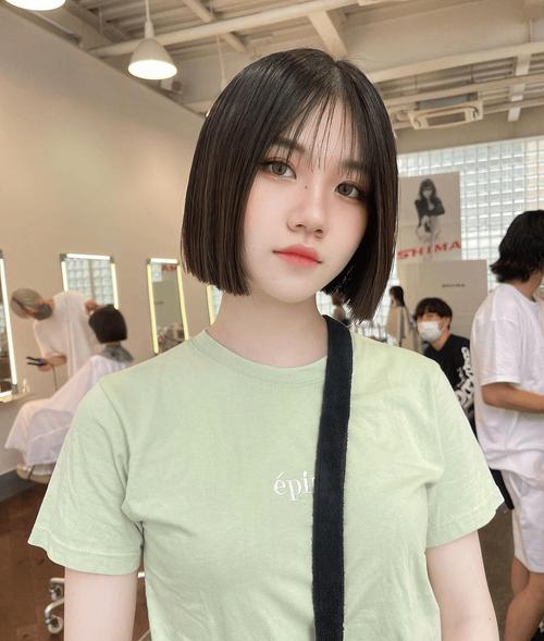直发短发发型图片，哪种更显瘦显气质？-图1