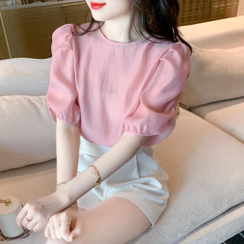 粉色衬衫夏天怎么搭才好看?-图1 粉色衬衫夏天怎么搭才好看?-图1