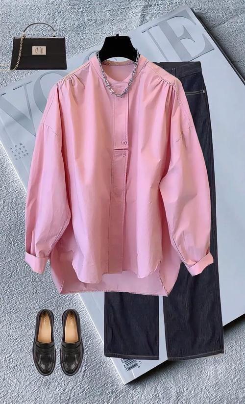 粉色衬衫夏天怎么搭才好看?-图3 粉色衬衫夏天怎么搭才好看?-图3