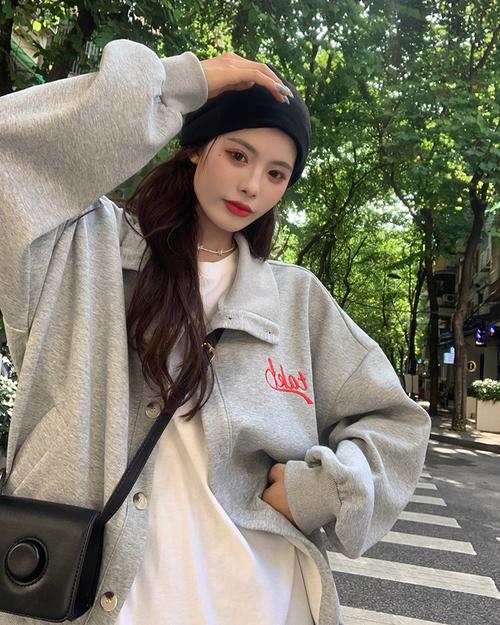 2025好看卫衣女装，选哪款更出彩？-图1