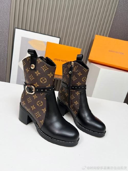 LV2025秋冬女装有哪些新设计亮点？-图3