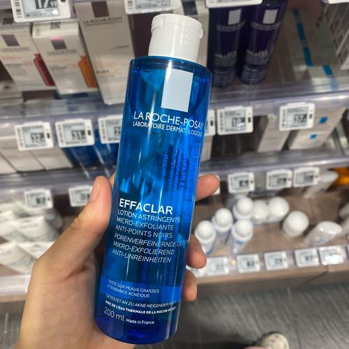 理肤泉祛痘爽肤水包装有何特别设计？-图2