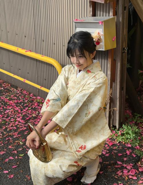 日本经典女装图片,藏着怎样的时尚密码?-图1 日本经典女装图片,藏着怎样的时尚密码?-图1