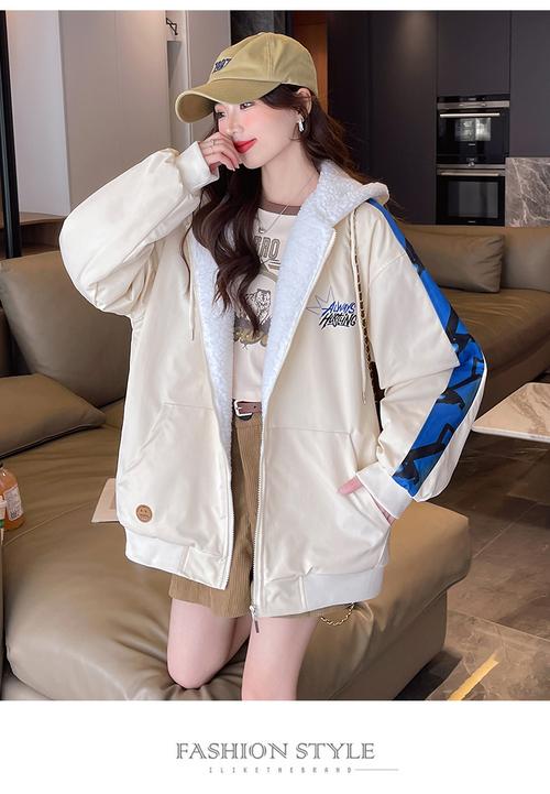 学生外套女装图片有哪些?-图3 学生外套女装图片有哪些?-图3