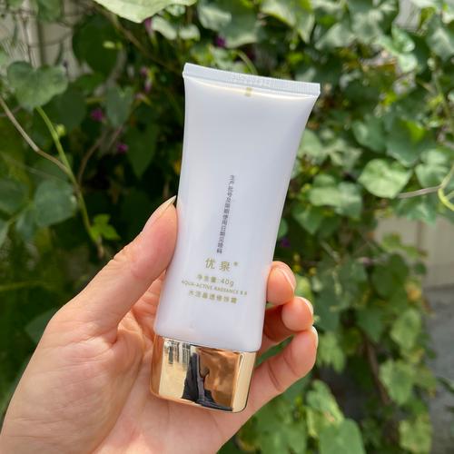 毛孔能缩小？护肤品真有这神效？-图1