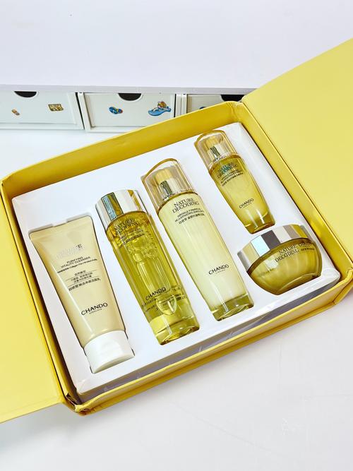 依薇儿b2祛痘印套装效果怎么样?-图3 依薇儿b2祛痘印套装效果怎么样?-图3