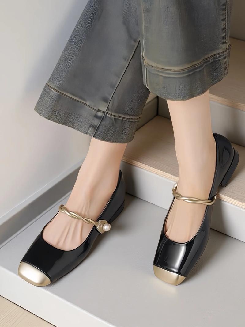 2025新款女鞋图片有哪些热门款式？-图1