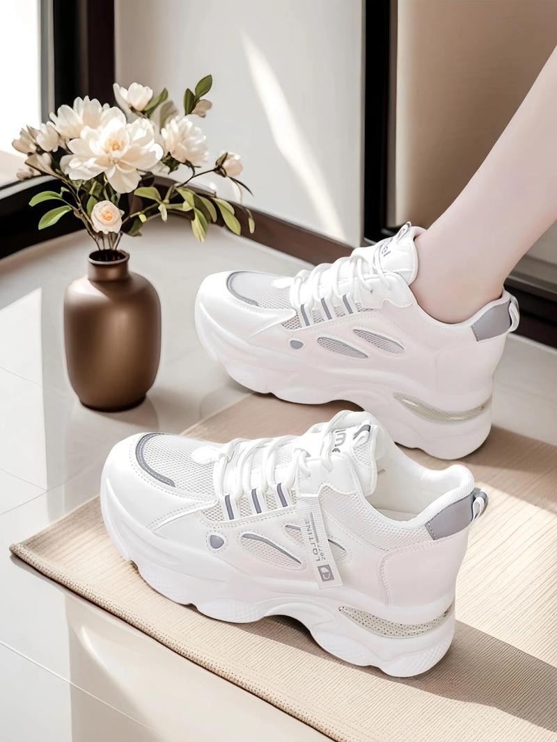 2025新款女鞋图片有哪些热门款式？-图3