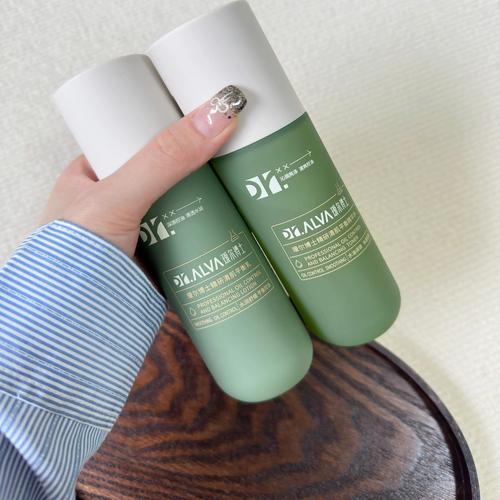 粉刺肌适合用什么护肤品？-图3