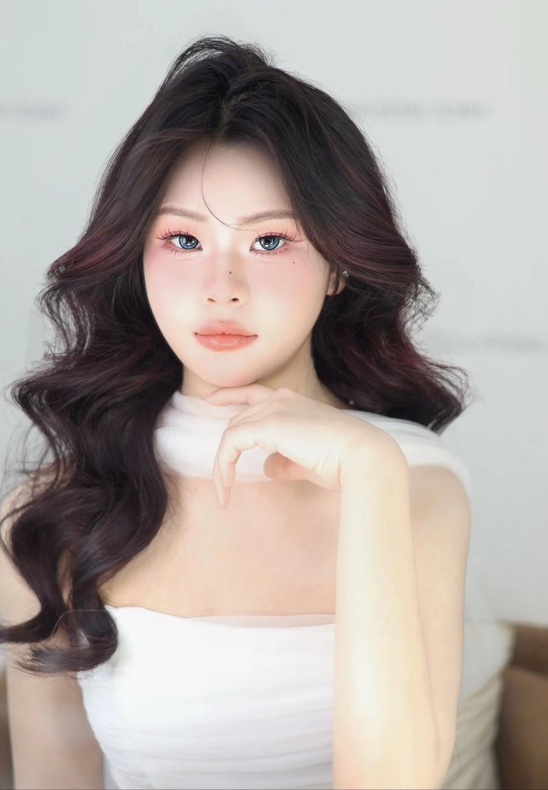 新款女装发型图片，哪种适合你？-图2