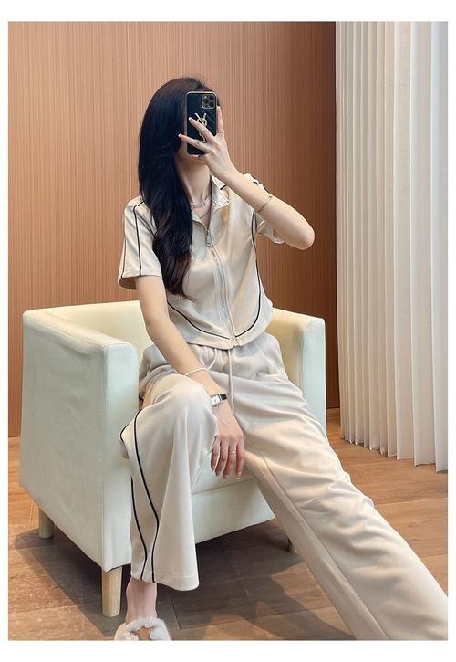 夏季时尚套装女装，哪种款式更吸睛？-图3