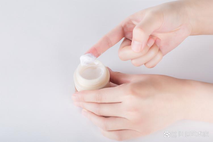 长期面对电脑，皮肤该怎么护？-图2