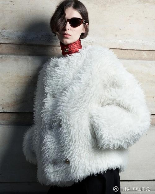 2025冬季女装怎么穿才最潮？-图2